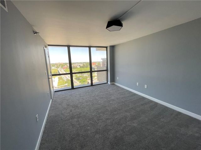600 Admiral Boulevard 1802, Kansas City, MO 64106