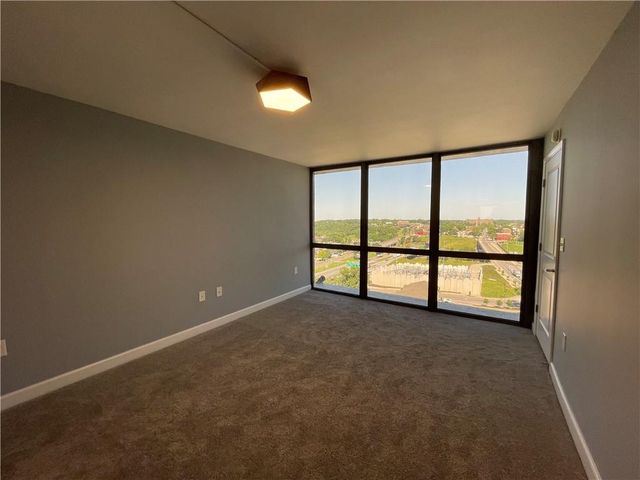 600 Admiral Boulevard 1802, Kansas City, MO 64106