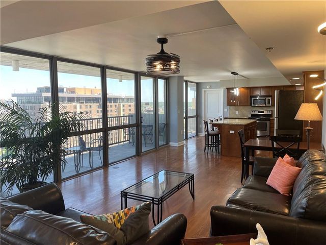 600 Admiral Boulevard 1802, Kansas City, MO 64106