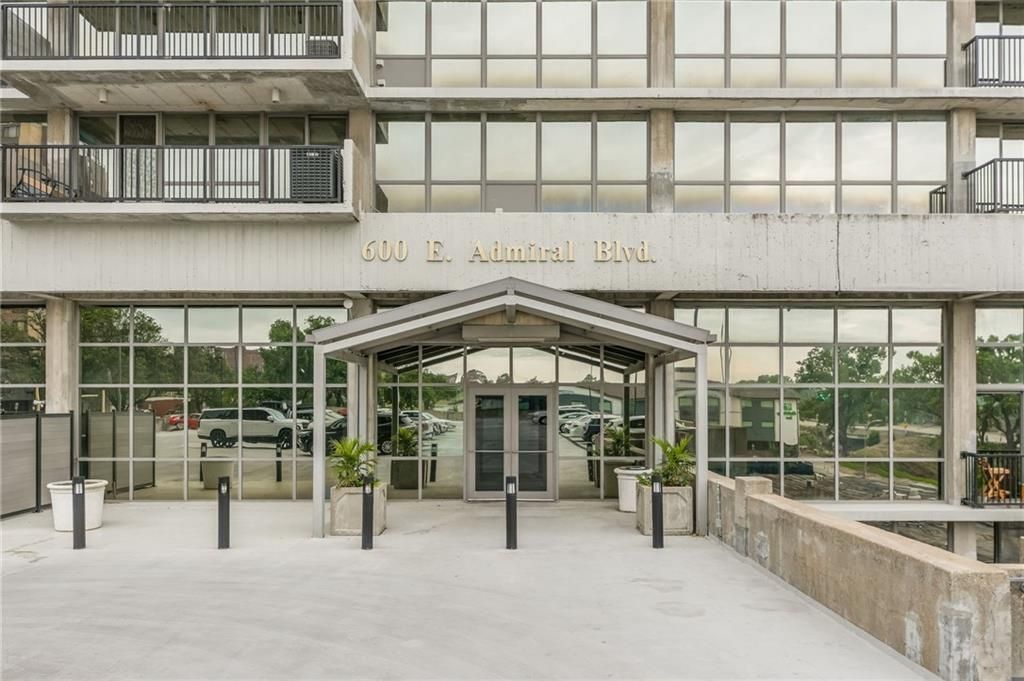600 Admiral Boulevard 1802, Kansas City, MO 64106