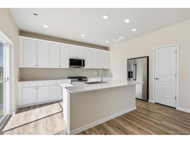 19094 E 93rd Dr, Commerce City, CO 80022
