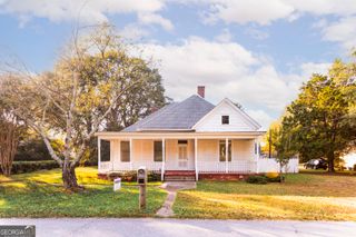 135 N Dogwood Avenue, Social Circle, GA 30025