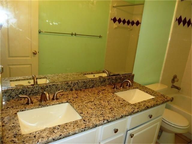 4542 Springfield Lakes Street, Sugar Land, TX 77479