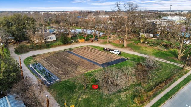 2706 Zaragosa ST 2, Austin, TX 78702