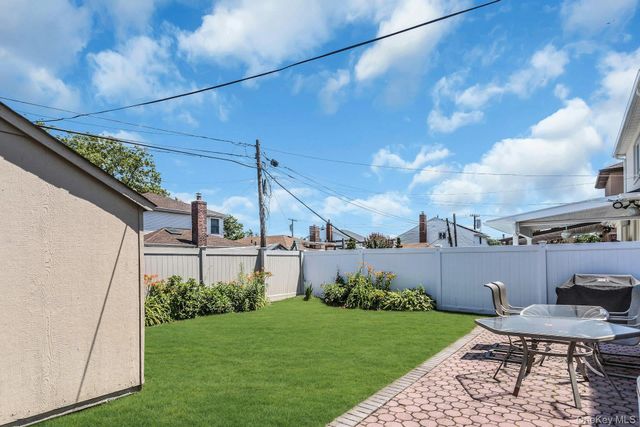157-57 25th Avenue, Whitestone, NY 11357