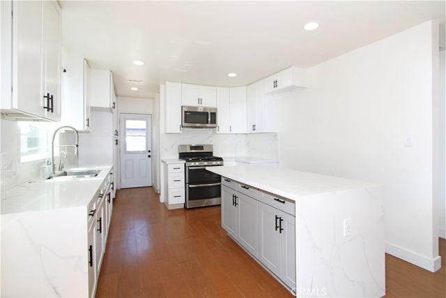 5234 Duncan, South Gate, CA 90280