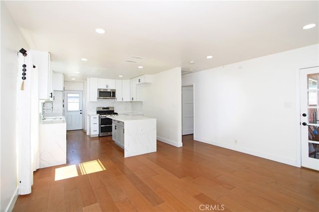 5234 Duncan, South Gate, CA 90280