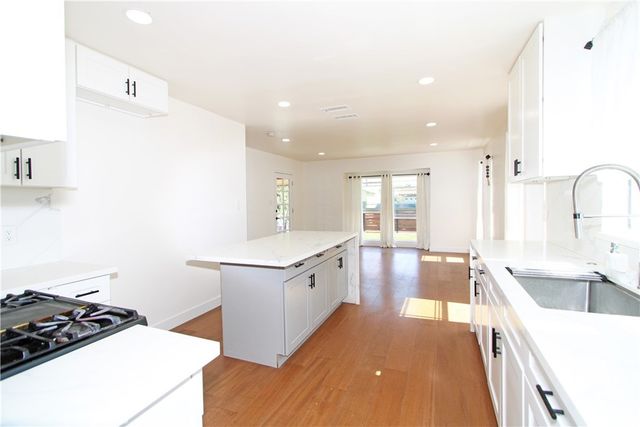 5234 Duncan, South Gate, CA 90280