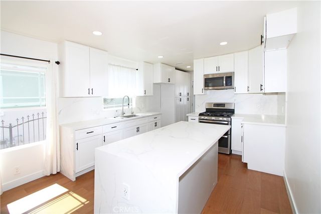 5234 Duncan, South Gate, CA 90280