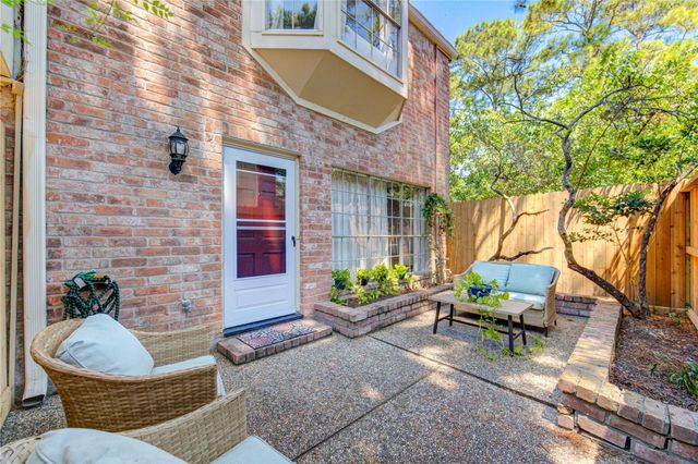 939 Wax Myrtle Lane, Houston, TX 77079