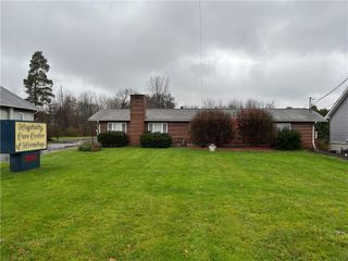 3726 E State St, Hermitage, PA 16148