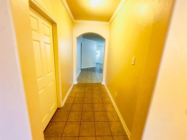 1919 Spring Cliff Court, Spring, TX 77373