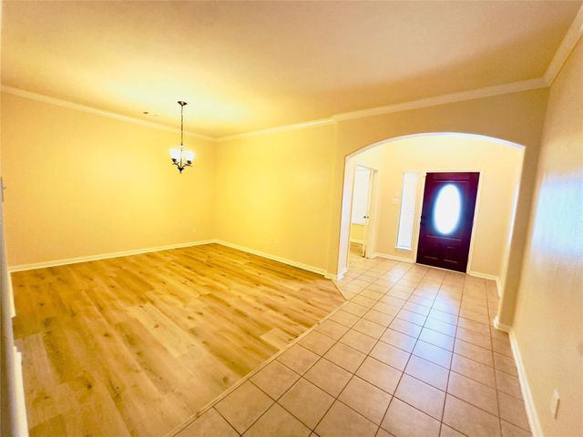 1919 Spring Cliff Court, Spring, TX 77373