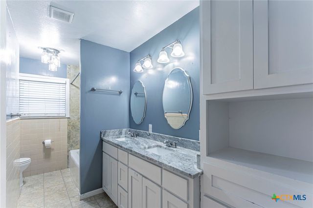 2502 Powell Drive, Gatesville, TX 76528