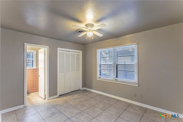 2502 Powell Drive, Gatesville, TX 76528