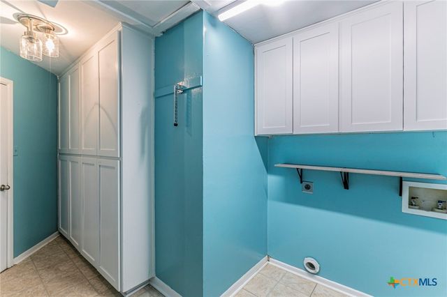 2502 Powell Drive, Gatesville, TX 76528