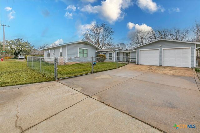 2502 Powell Drive, Gatesville, TX 76528