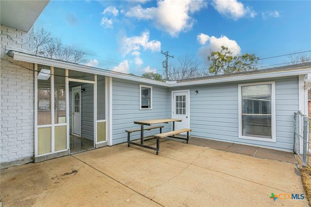 2502 Powell Drive, Gatesville, TX 76528