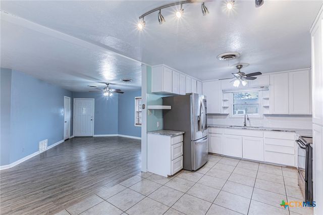 2502 Powell Drive, Gatesville, TX 76528