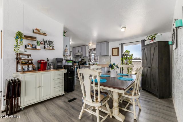 16316 S LUNAR Road, Arizona City, AZ 85123