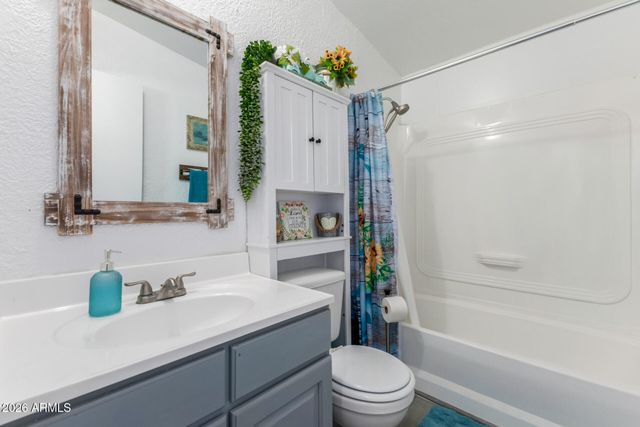 16316 S LUNAR Road, Arizona City, AZ 85123