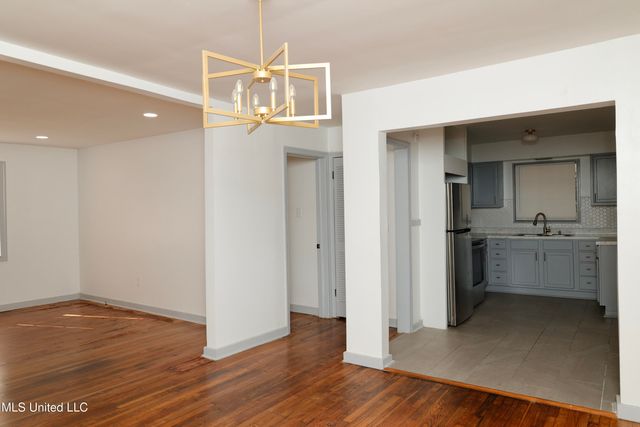 4352 Ridgewood Circle, Jackson, MS 39211