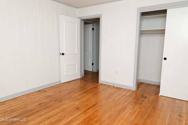 4352 Ridgewood Circle, Jackson, MS 39211