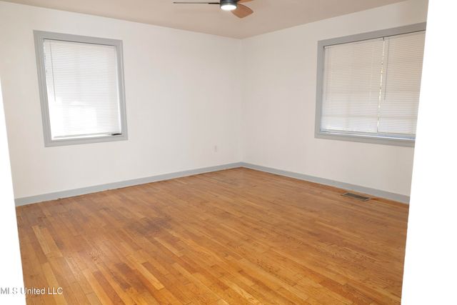 4352 Ridgewood Circle, Jackson, MS 39211