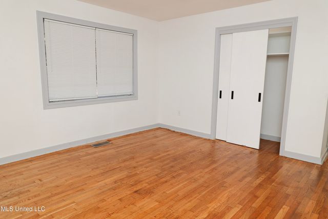 4352 Ridgewood Circle, Jackson, MS 39211