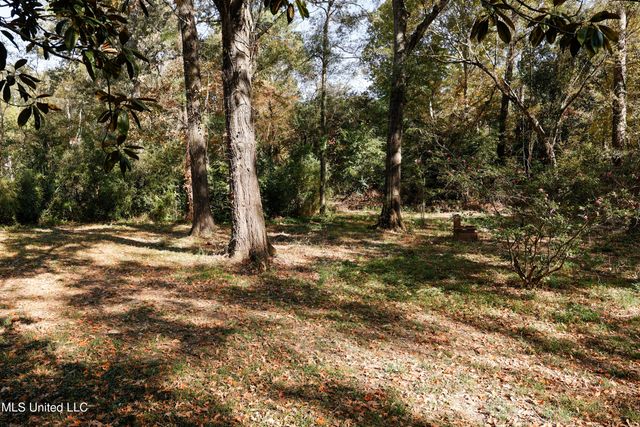 4352 Ridgewood Circle, Jackson, MS 39211