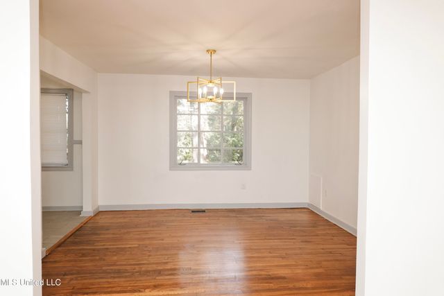 4352 Ridgewood Circle, Jackson, MS 39211