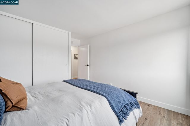 360 Vernon St 304, Oakland, CA 94610