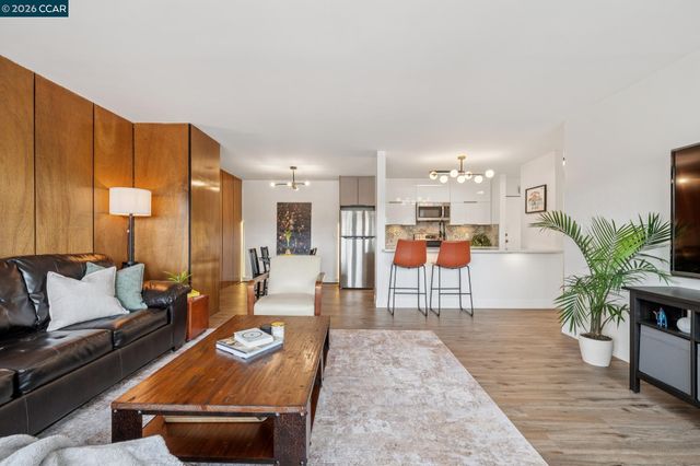 360 Vernon St 304, Oakland, CA 94610