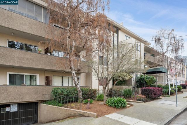 360 Vernon St 304, Oakland, CA 94610