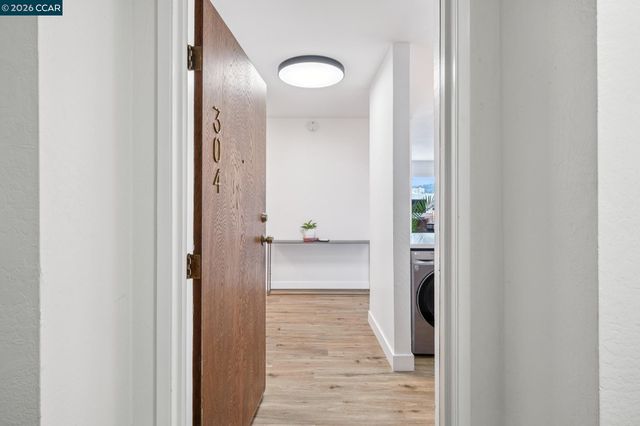 360 Vernon St 304, Oakland, CA 94610