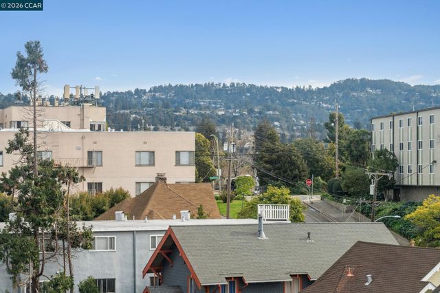 360 Vernon St 304, Oakland, CA 94610