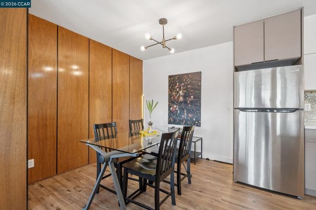 360 Vernon St 304, Oakland, CA 94610