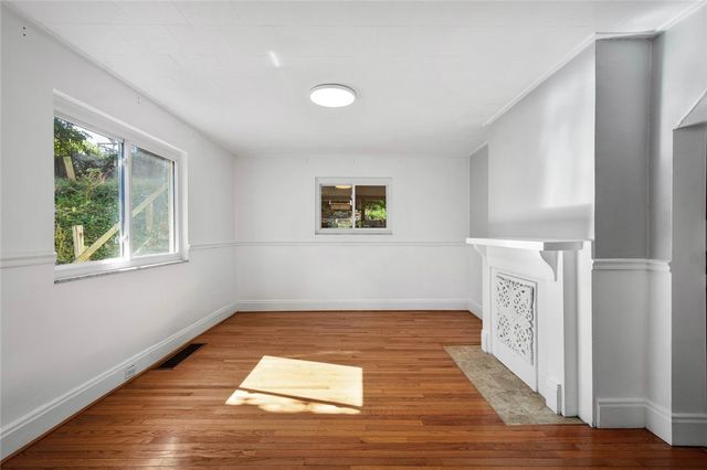 324 Merrimac Street, Mt Washington, PA 15211