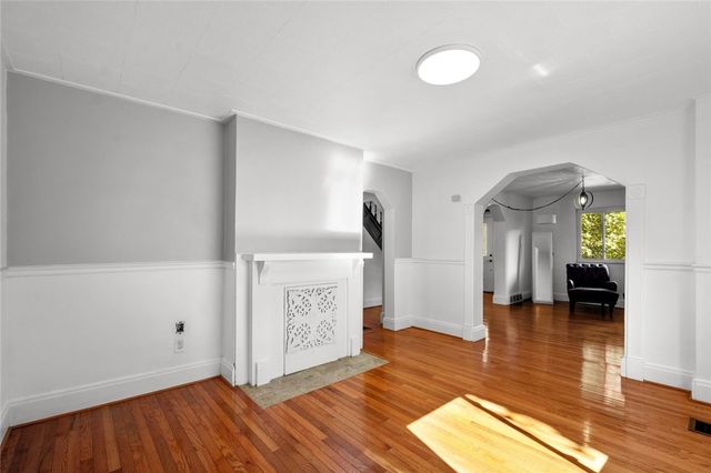324 Merrimac Street, Mt Washington, PA 15211