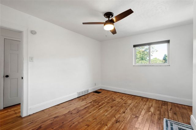 324 Merrimac Street, Mt Washington, PA 15211