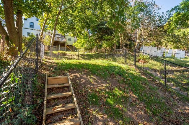 324 Merrimac Street, Mt Washington, PA 15211