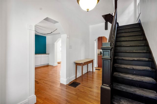 324 Merrimac Street, Mt Washington, PA 15211