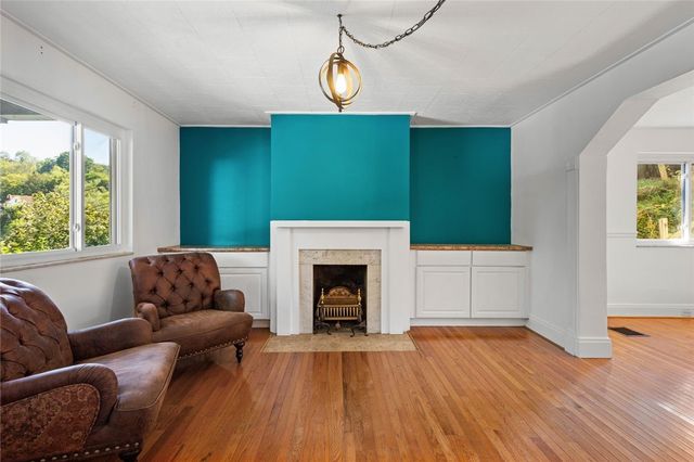 324 Merrimac Street, Mt Washington, PA 15211
