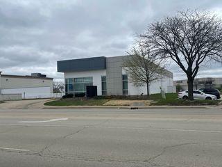 3330 Mall Loop, Joliet, IL 60431