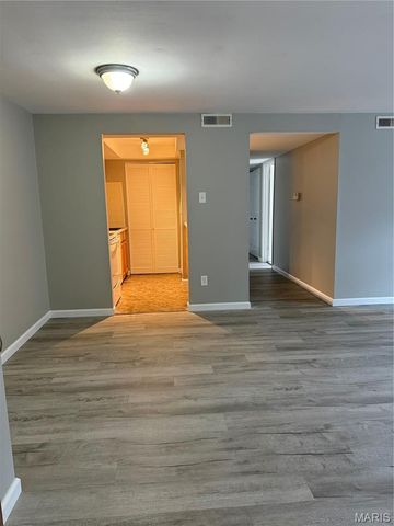 9 Fairways Circle A, St Charles, MO 63303