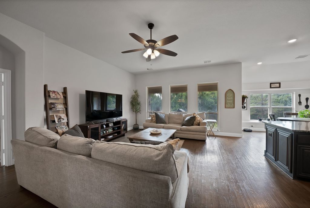 8716 Timber Ridge Drive, Aubrey, TX 76227 — photo 5