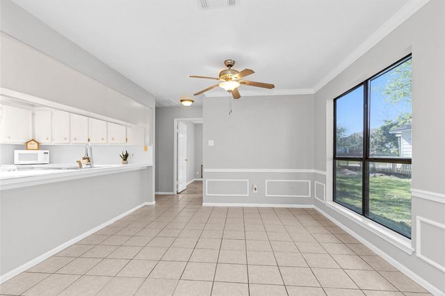 127 Golfview Drive, Conroe, TX 77356