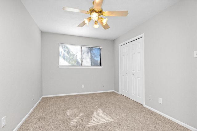 127 Golfview Drive, Conroe, TX 77356