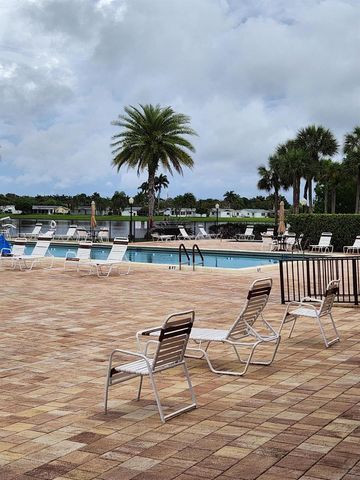 5421 Mariesa Avenue, West Palm Beach, FL 33417