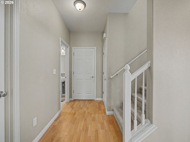 4647 Se 20TH Ter, Gresham, OR 97080